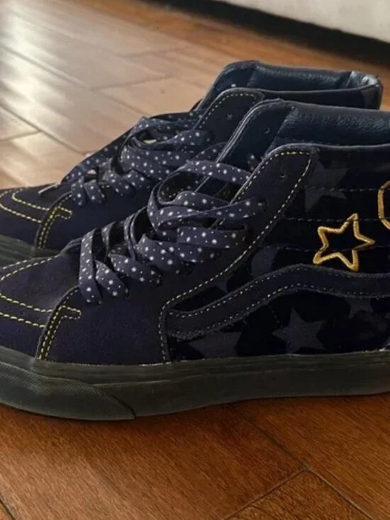 Vans Sk8-Hi x Disney Sorcerer's Apprentice, like new! - Picture 3 of 5